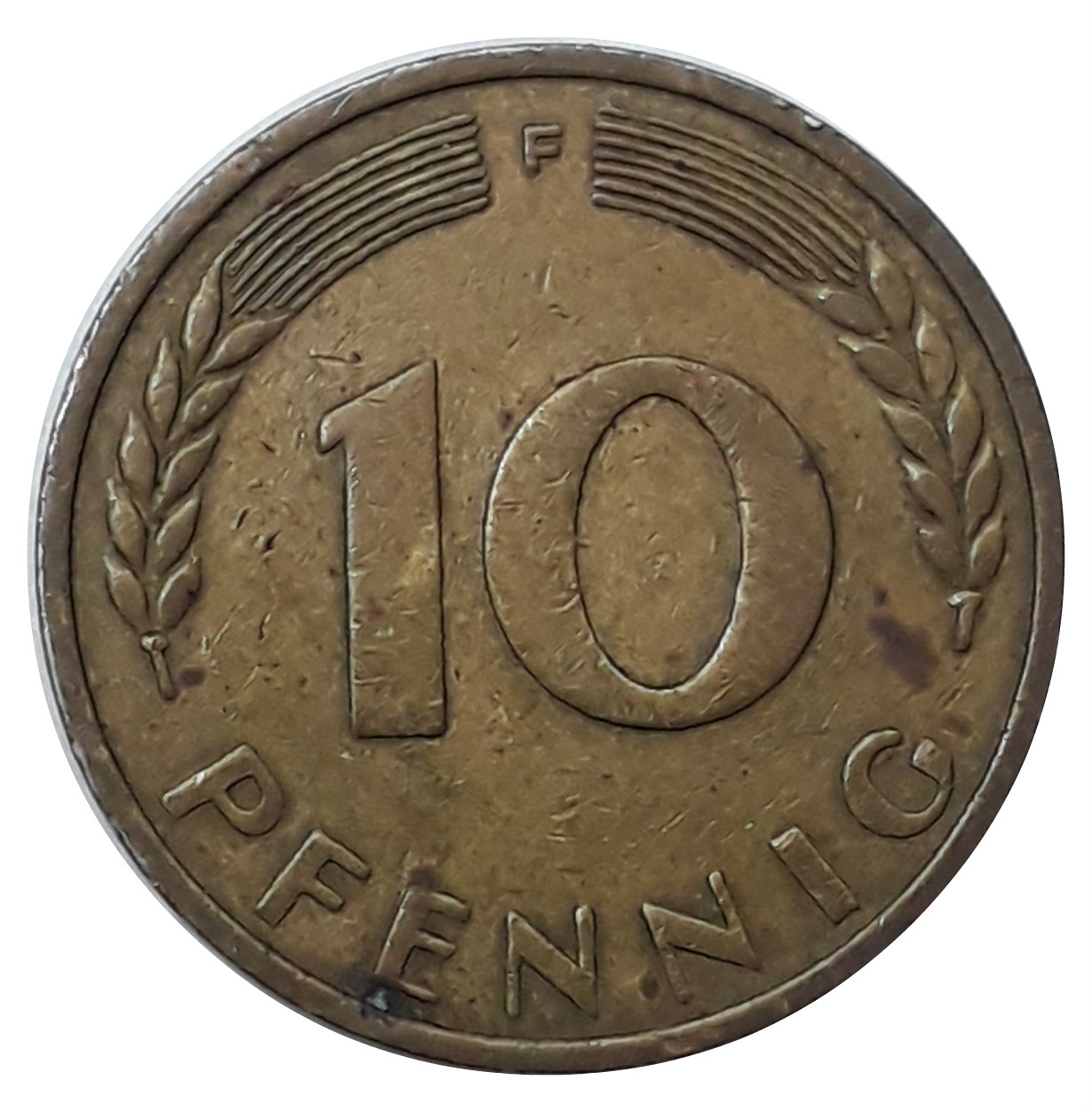 10 pf